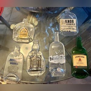 UNIQUE, Super cute!, bar or office hanging liquor bottles!